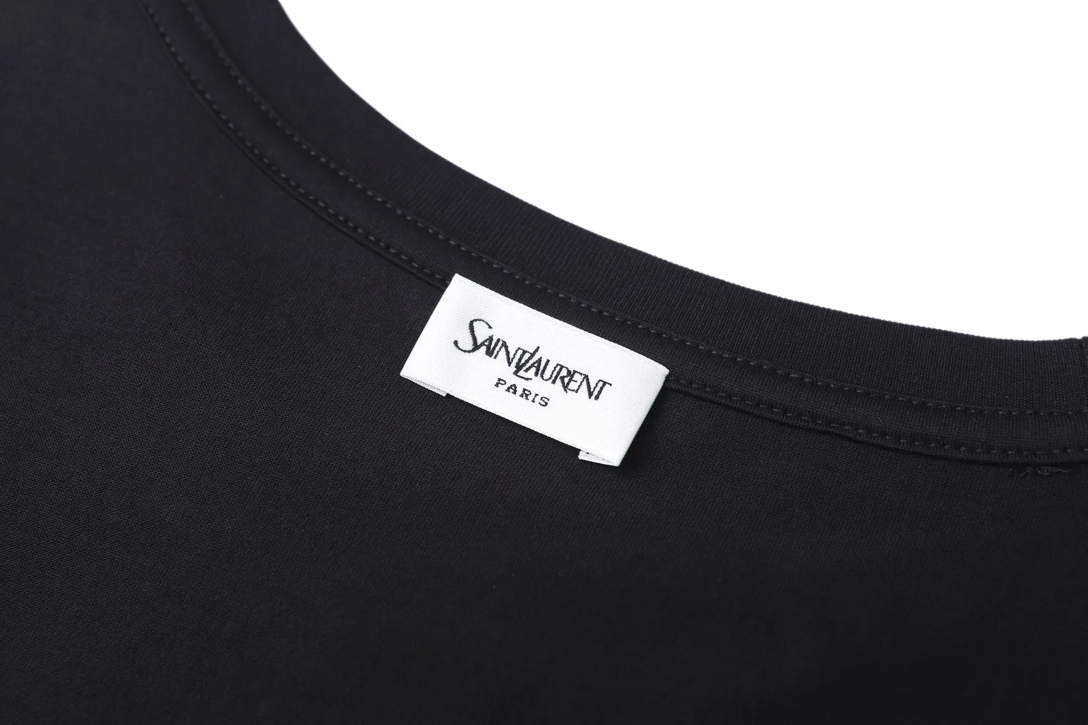 Salnt Laurent （Black） 2,322 ， 50 170 ， YSL Black T ， YSL ， 。 ， ， Same Style ， ， ， ， Same Style。 Size:S-M-L-XL